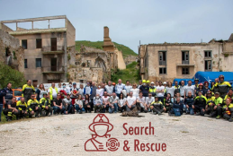 The Search and Rescue Consortium posing after a successful exercise